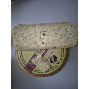 Buvolí sýr s mořskou solí a mořským salátem